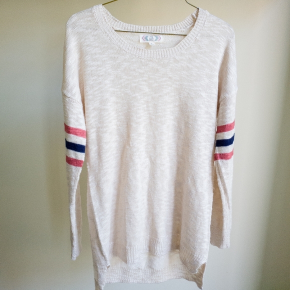 Pink Rose Cream, Pink, Navy Sweater Size Medium - Picture 1 of 9